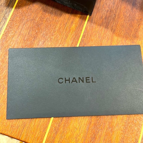 Chanel Perfume Packaging 9 x 9 inches - Picture 4 of 11